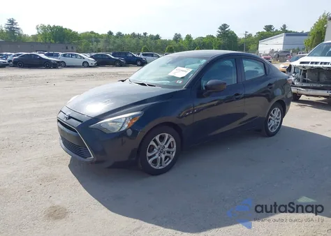 2017 Toyota Yaris Ia из США, поврежденный, VIN 3MYDLBYV8HY194476